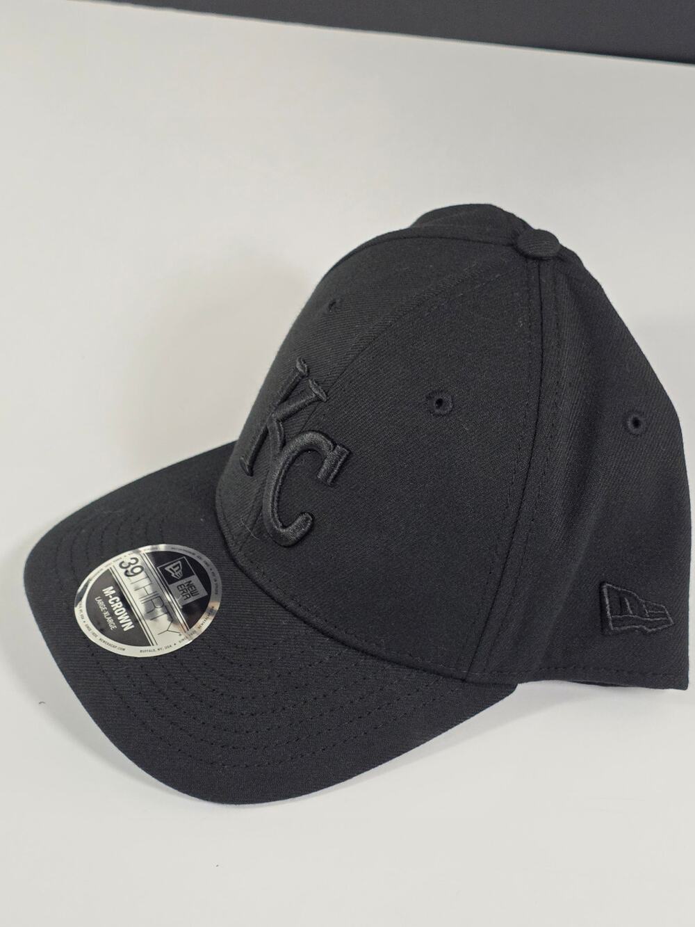 Kansas City Royals New Era 39THIRTY M-Crown L/XL Black Tonal MLB Hat